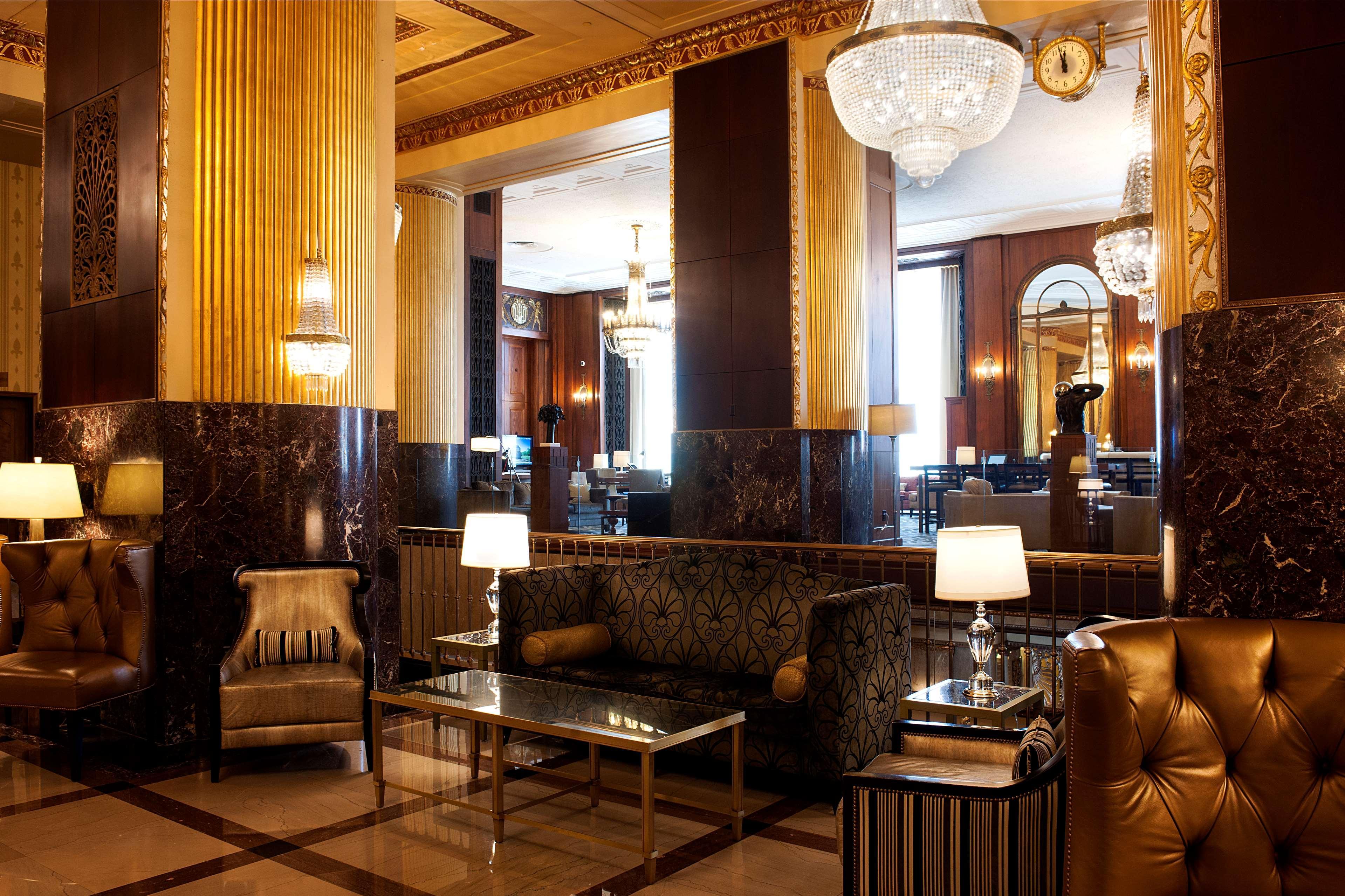 Hotel Hilton Milwaukee Exterior foto
