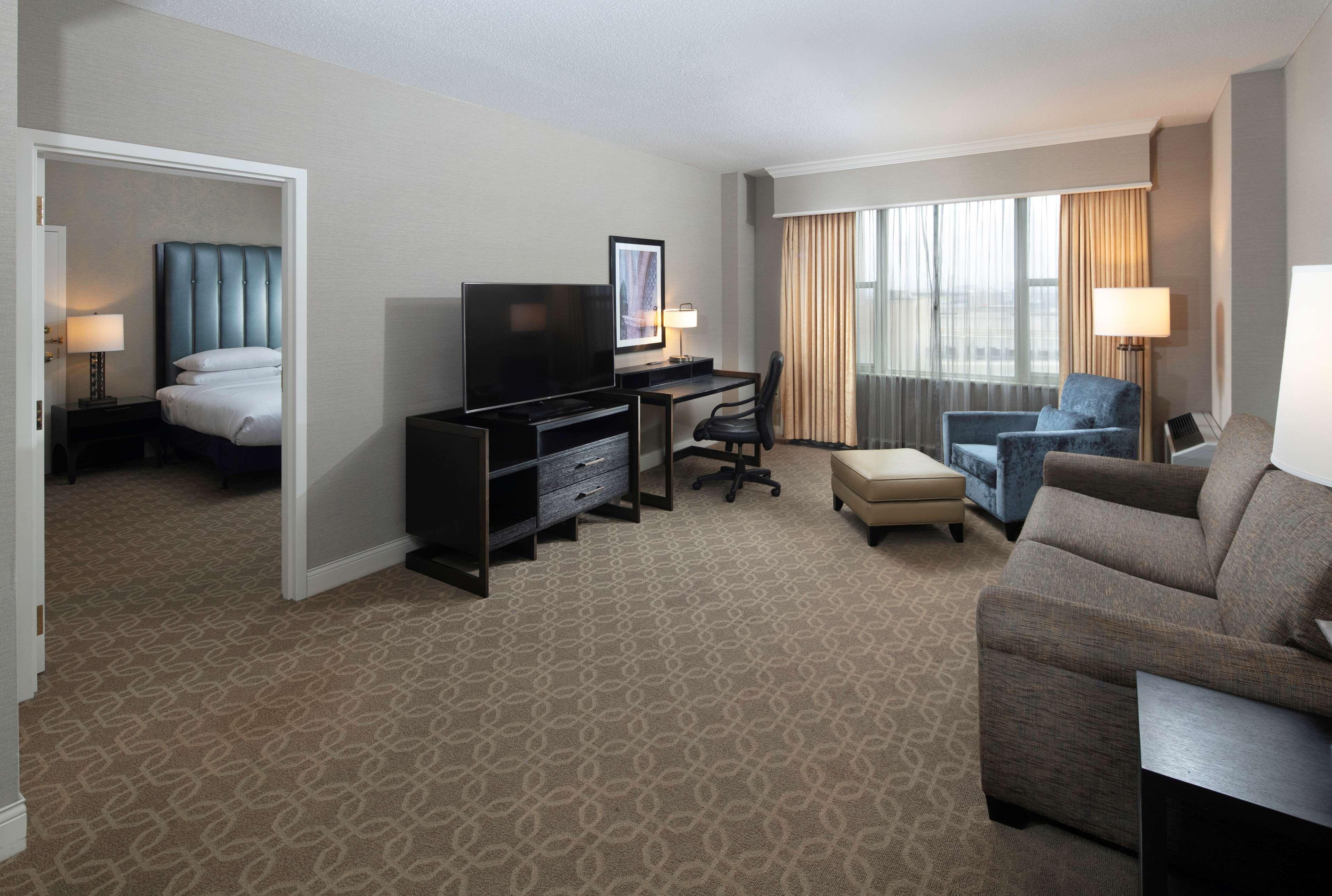 Hotel Hilton Milwaukee Exterior foto