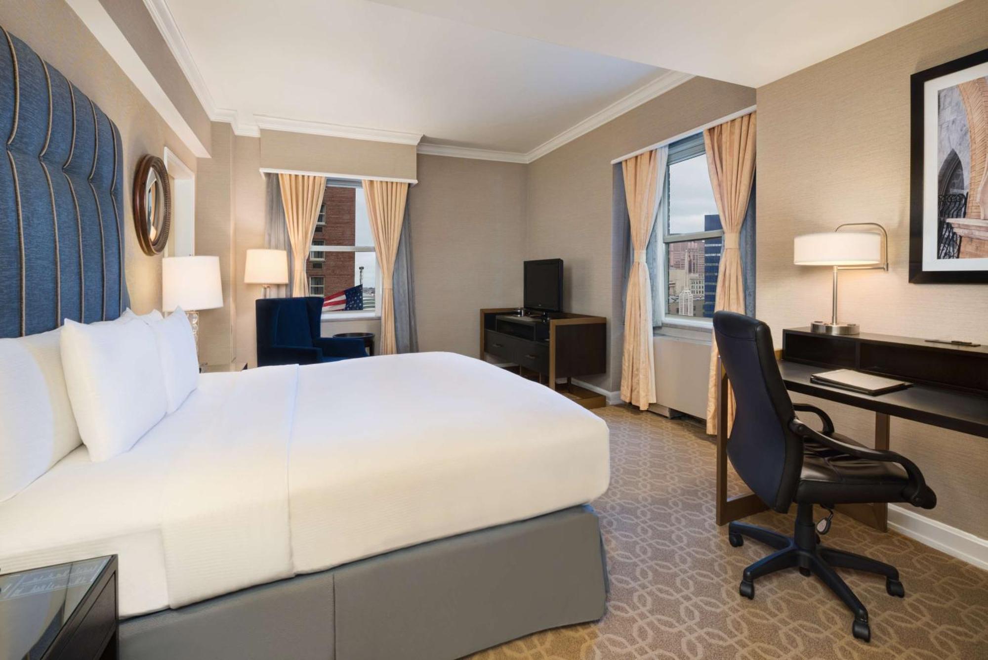 Hotel Hilton Milwaukee Exterior foto