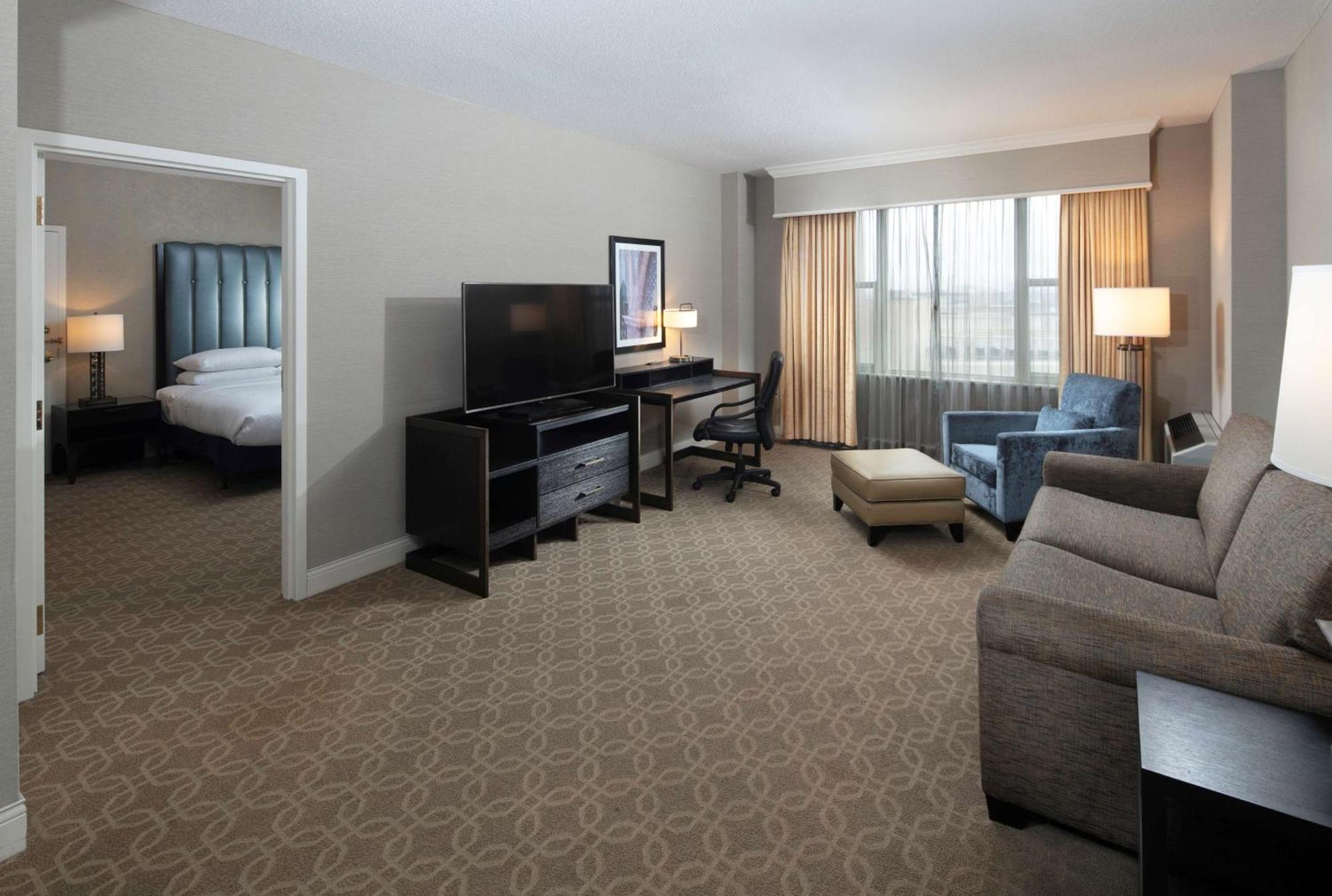 Hotel Hilton Milwaukee Exterior foto